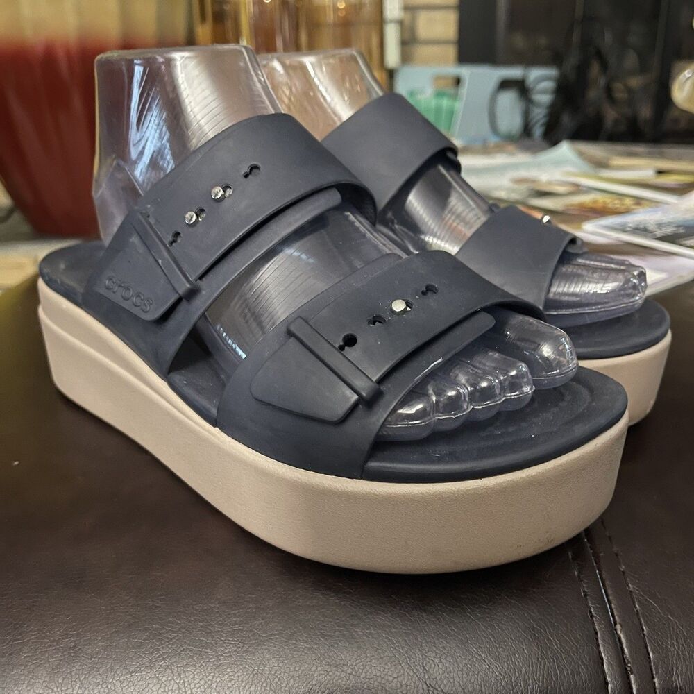 Crocks Brooklyn Buckle Low Wedge Sandals Navy LightRide Platform Women’s Size 9